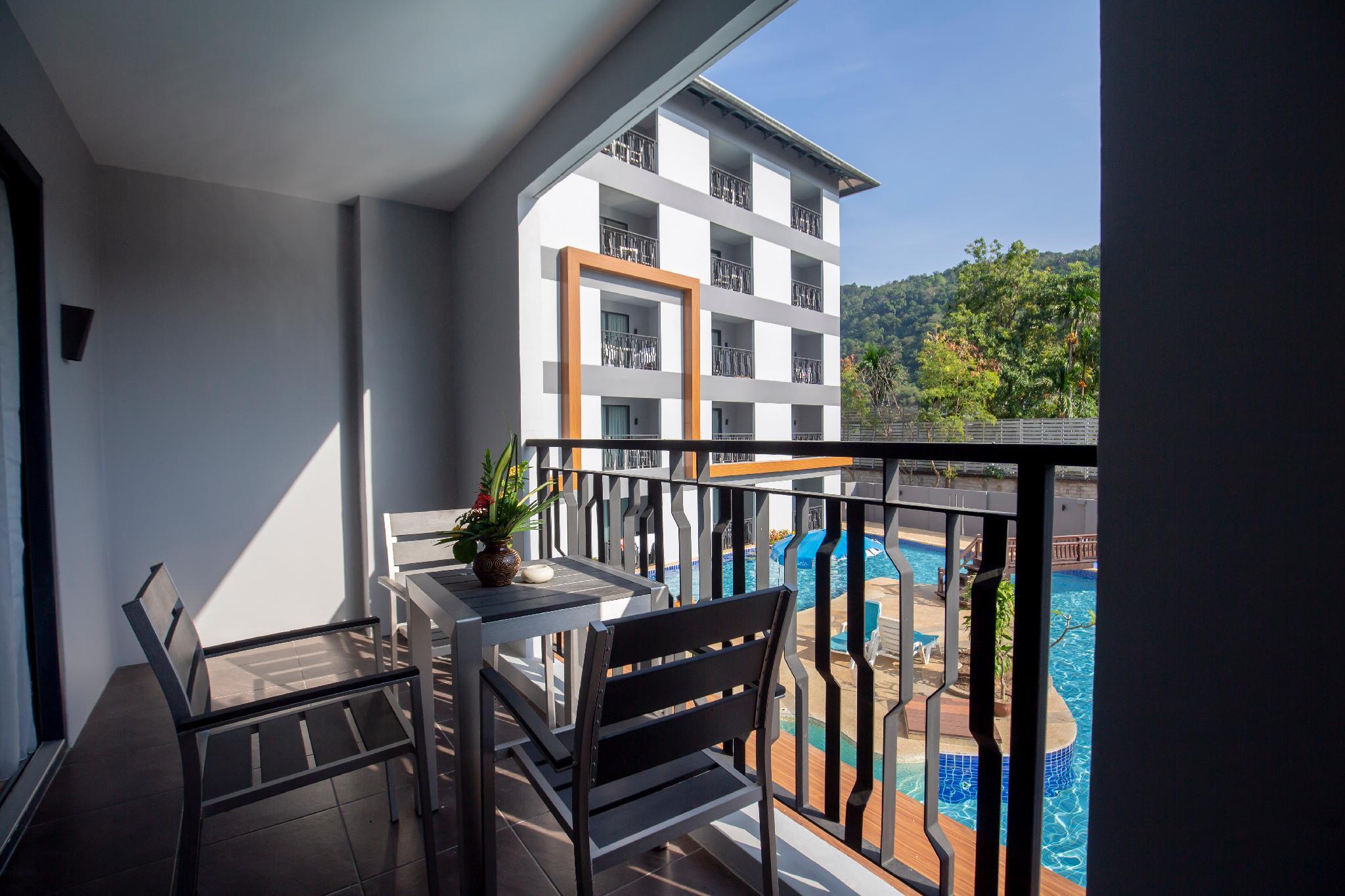Woovo Phuket Kata Hotel Exterior photo