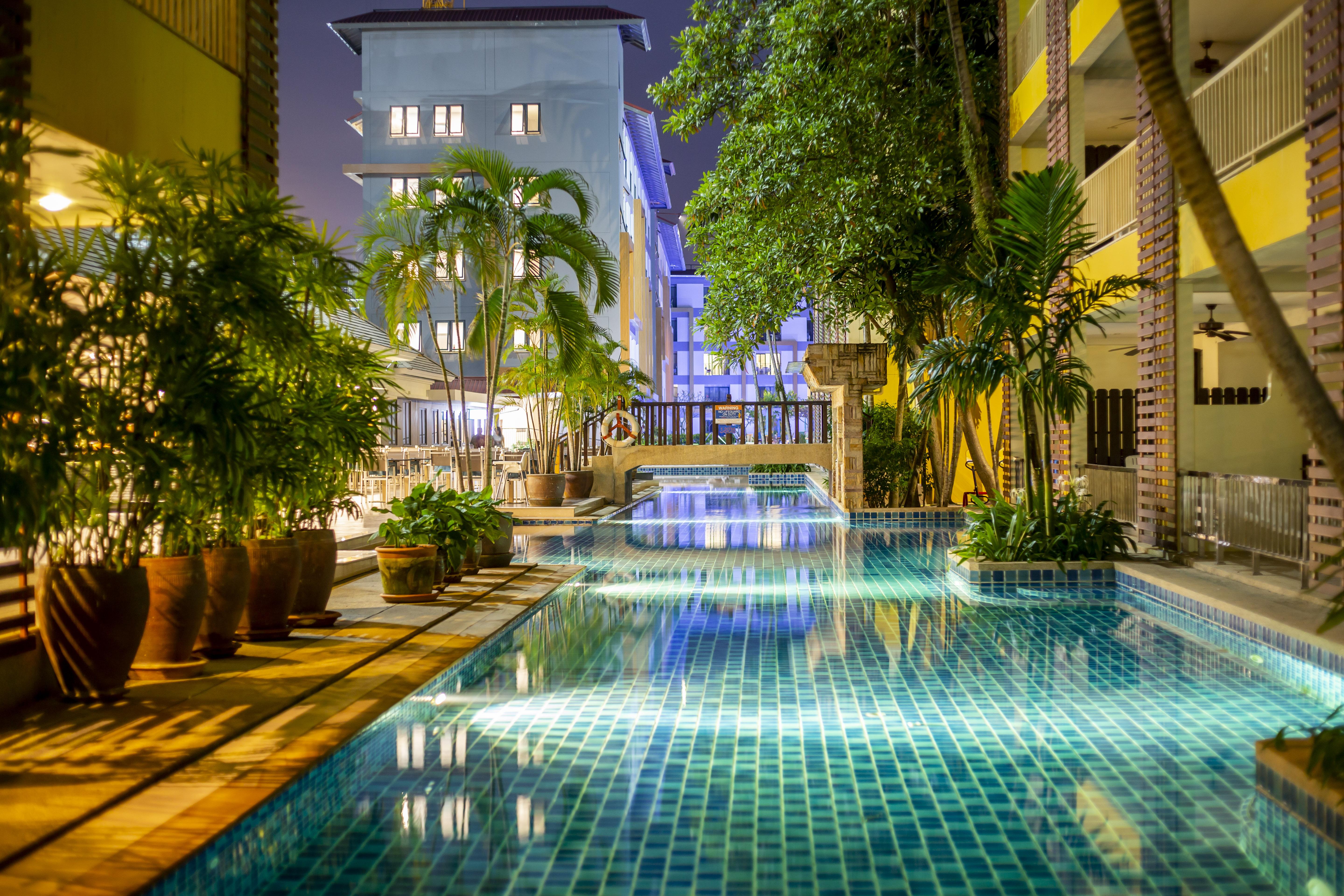Woovo Phuket Kata Hotel Exterior photo