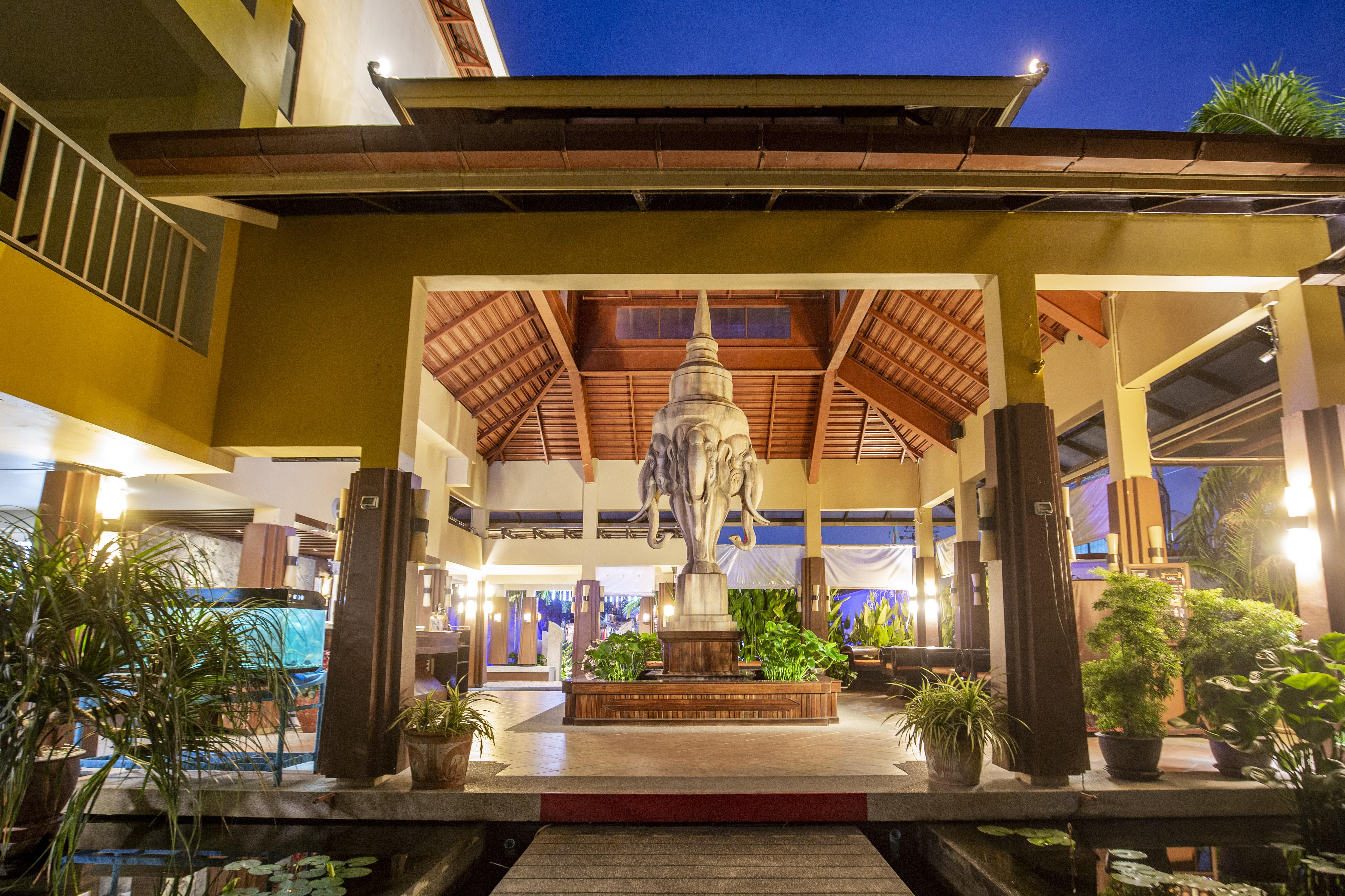 Woovo Phuket Kata Hotel Exterior photo