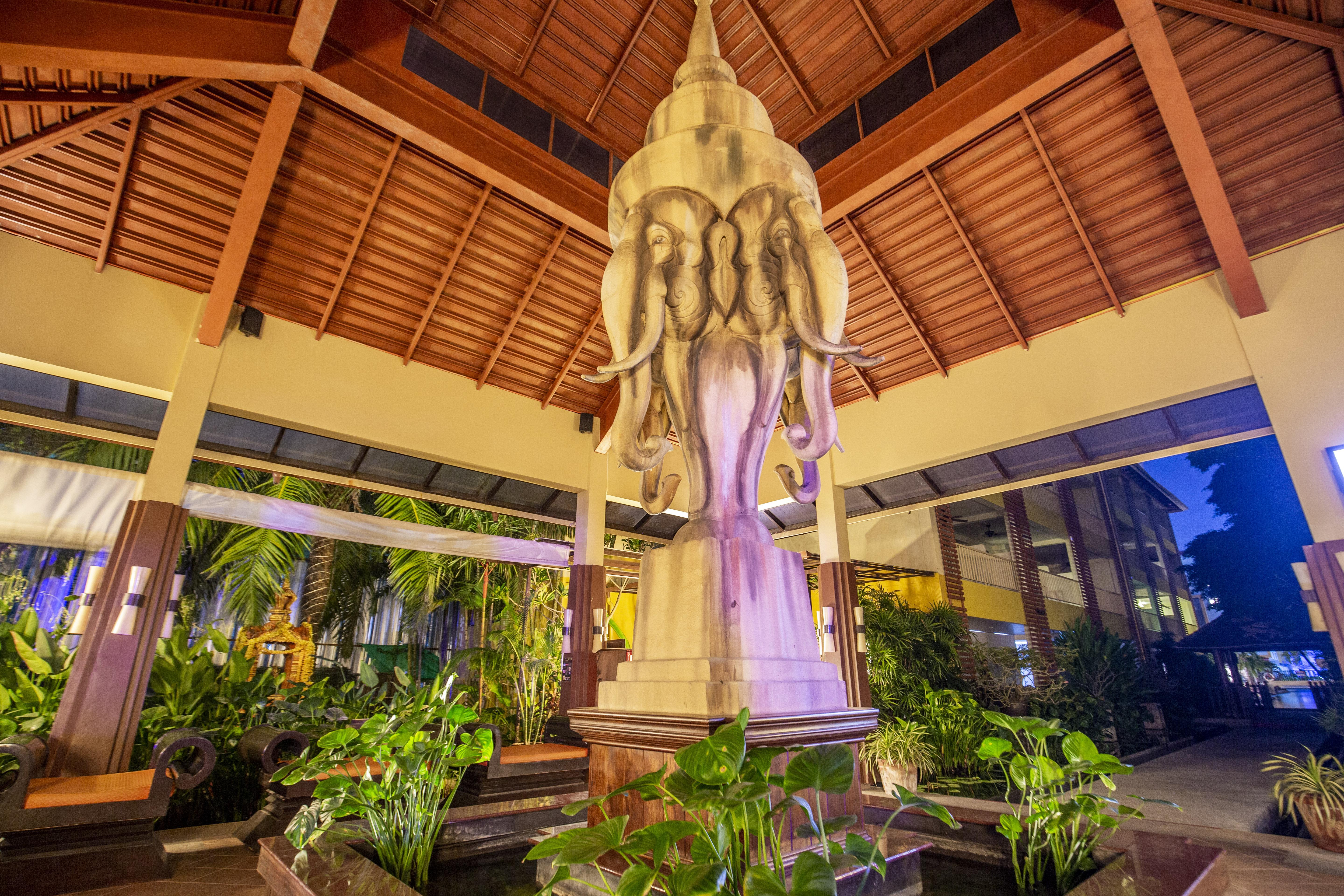 Woovo Phuket Kata Hotel Exterior photo