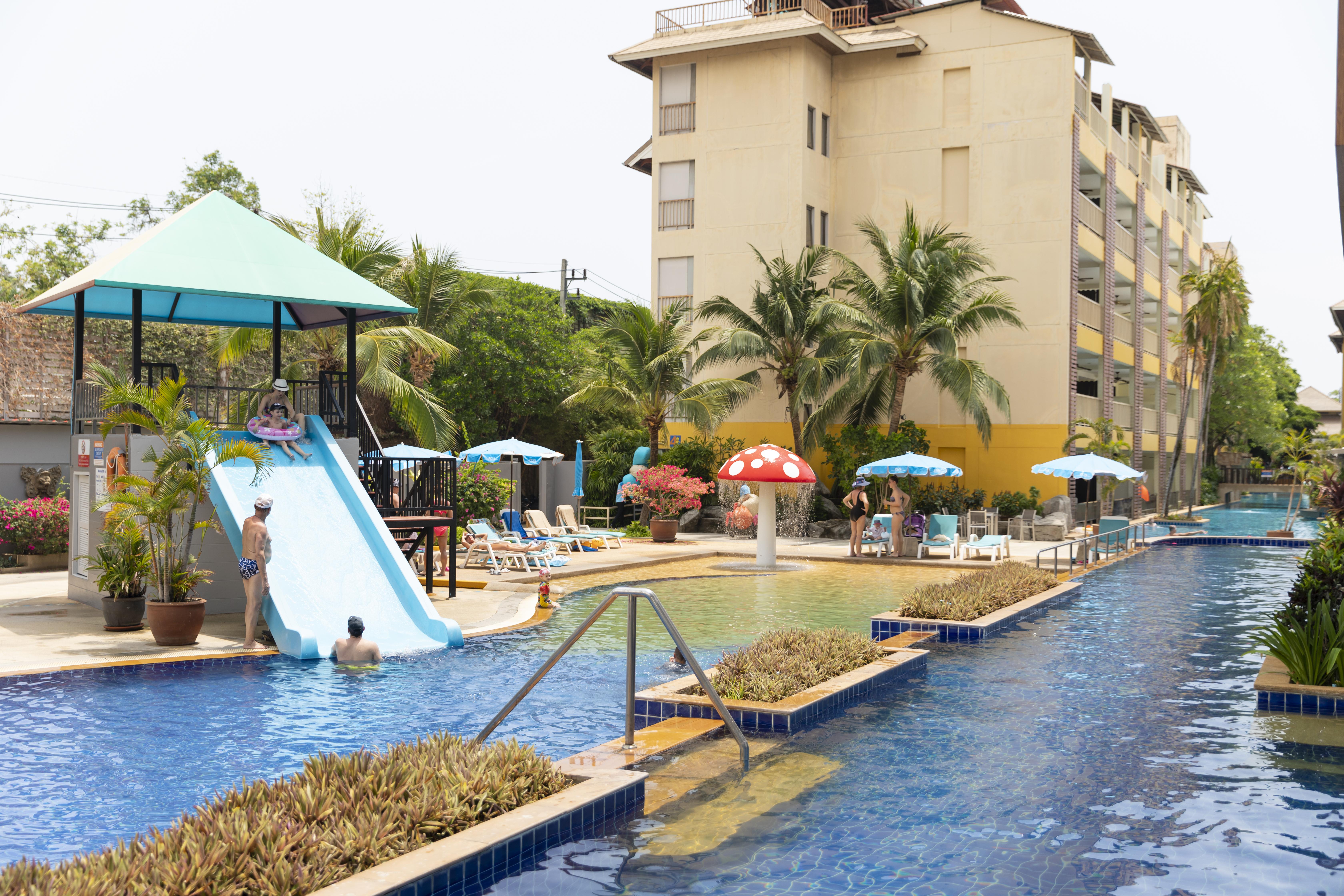 Woovo Phuket Kata Hotel Exterior photo