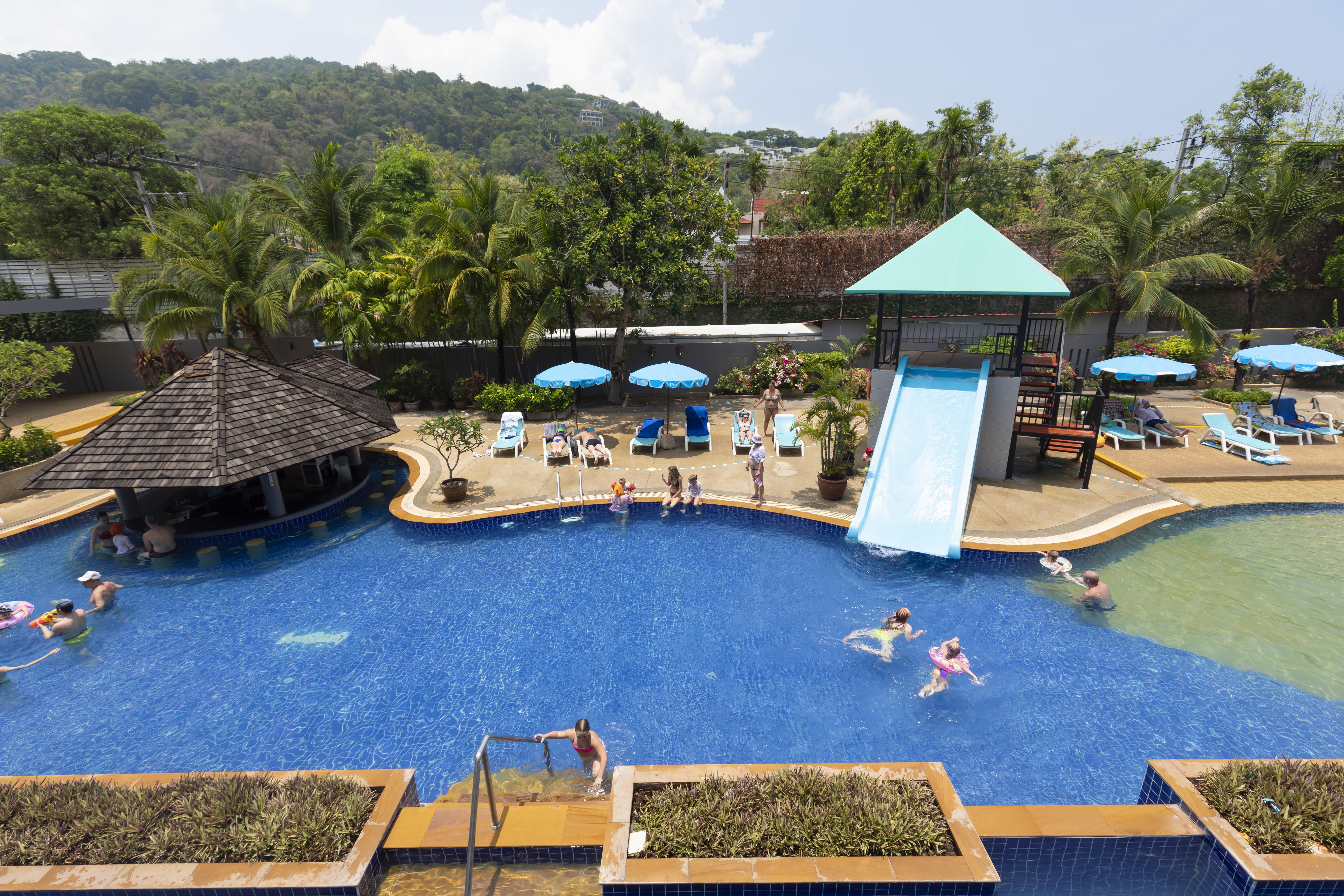 Woovo Phuket Kata Hotel Exterior photo